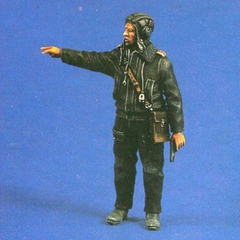 1/35 Фигурка от смола на Модела Комплекти Руски Командир на Танк на 1980-те години в разглобено формата и неокрашенная Диорама
